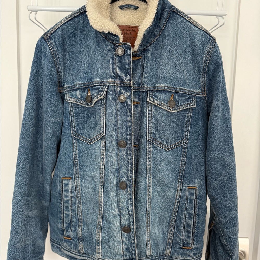 Abercrombie & Fitch denim Sherpa-Lined Jacket